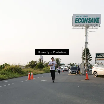 Runner Photo 7657831