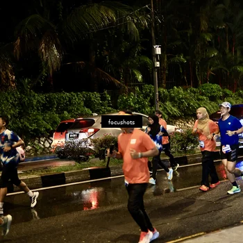 Runner Photo 7657840