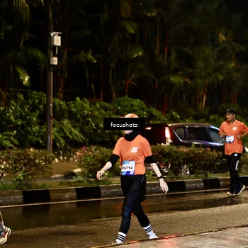 Runner Photo 7657844