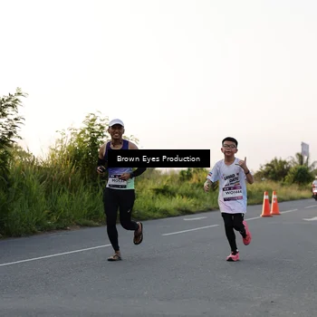 Runner Photo 7657866
