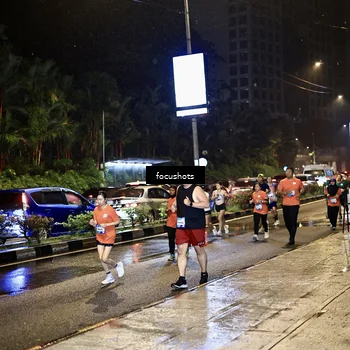 Runner Photo 7657875
