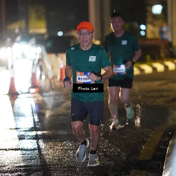 Runner Photo 7657898