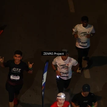 Runner Photo 7657900