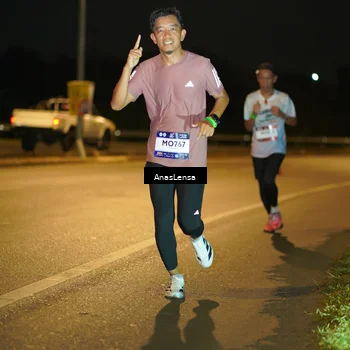 Runner Photo 7657903