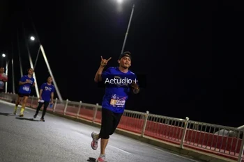 Runner Photo 765792