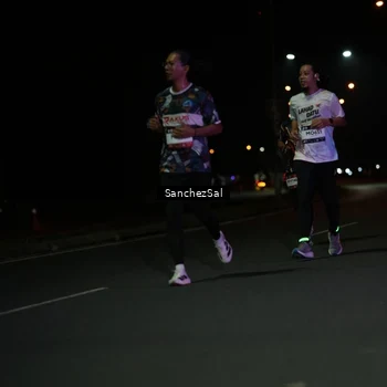 Runner Photo 7657923