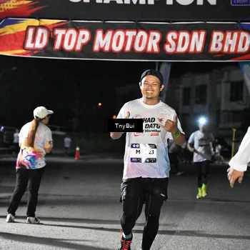 Runner Photo 7657924