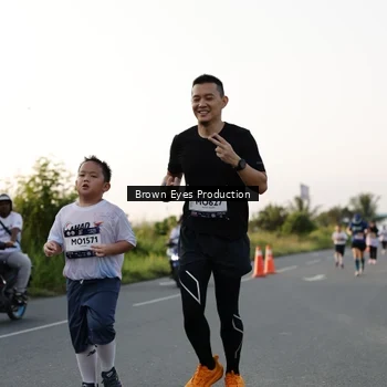 Runner Photo 7657940