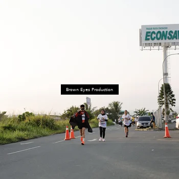 Runner Photo 7657961
