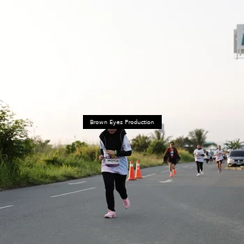Runner Photo 7657968