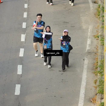 Runner Photo 7657973