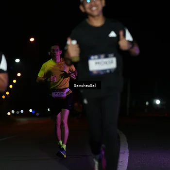 Runner Photo 7658004