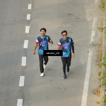 Runner Photo 7658012
