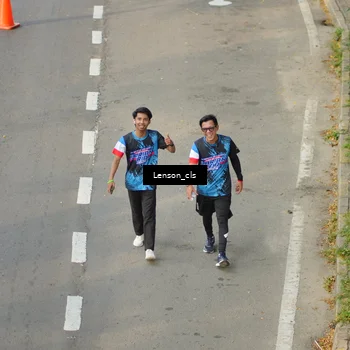 Runner Photo 7658015