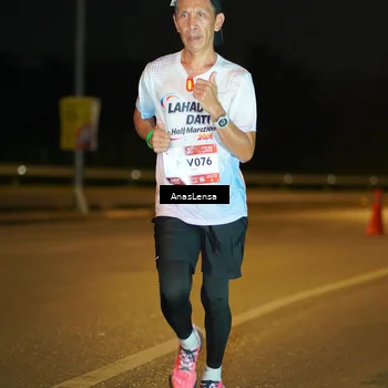 Runner Photo 7658027