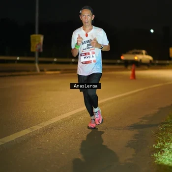 Runner Photo 7658030
