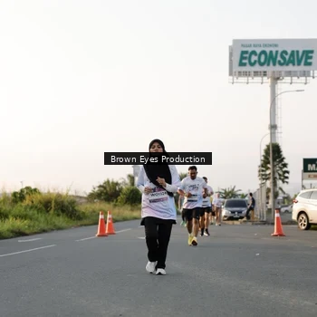 Runner Photo 7658046