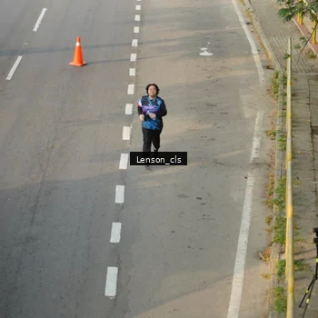 Runner Photo 7658050