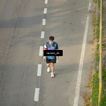 Runner Photo 7658068