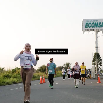 Runner Photo 7658089