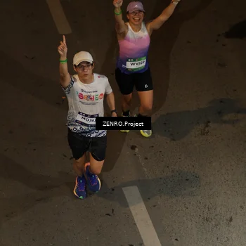 Runner Photo 7658102