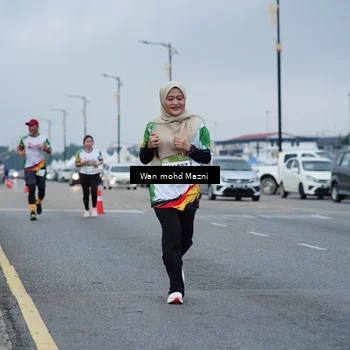 Runner Photo 7658119