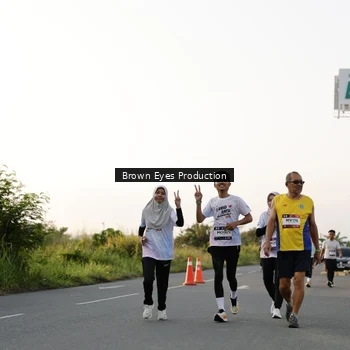 Runner Photo 7658147