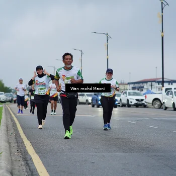 Runner Photo 7658148