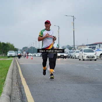 Runner Photo 7658164