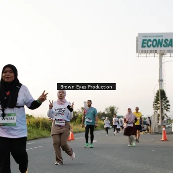 Runner Photo 7658169