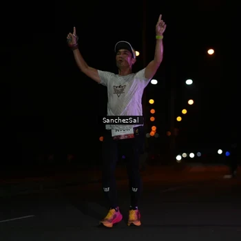Runner Photo 7658210