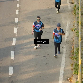 Runner Photo 7658226
