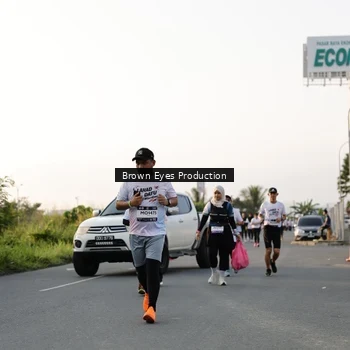 Runner Photo 7658264
