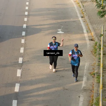 Runner Photo 7658265