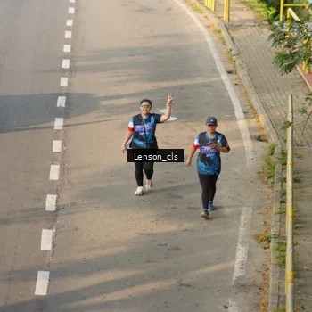 Runner Photo 7658279