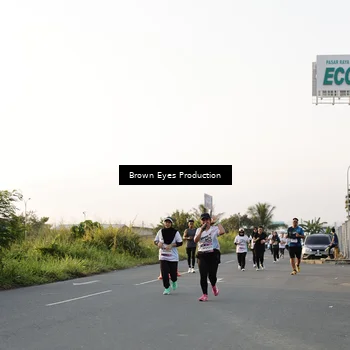 Runner Photo 7658297