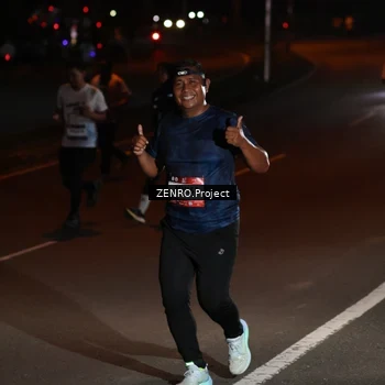 Runner Photo 7658303