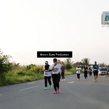 Runner Photo 7658304