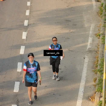 Runner Photo 7658306