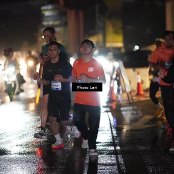 Runner Photo 7658328