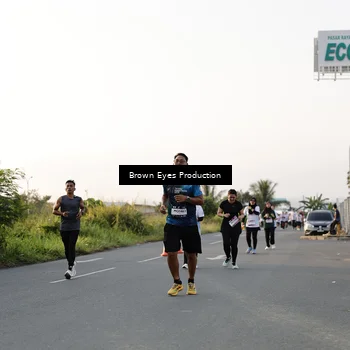 Runner Photo 7658329