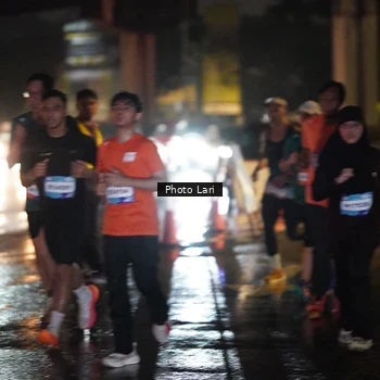 Runner Photo 7658335
