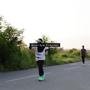 Runner Photo 7658339