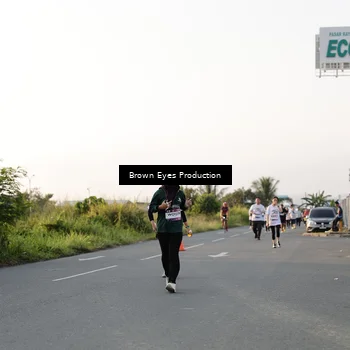 Runner Photo 7658369