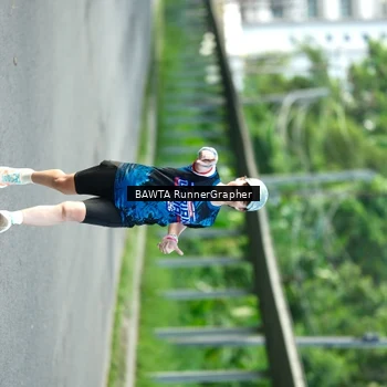Runner Photo 7658384