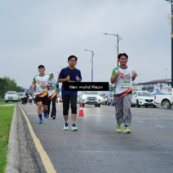 Runner Photo 7658385