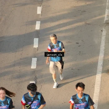 Runner Photo 7658404