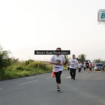 Runner Photo 7658441
