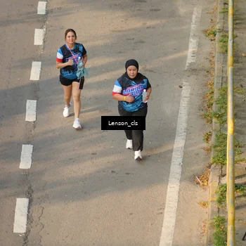 Runner Photo 7658448