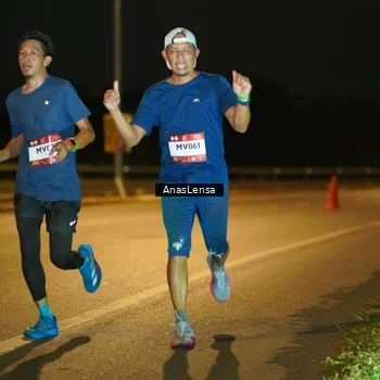 Runner Photo 7658459